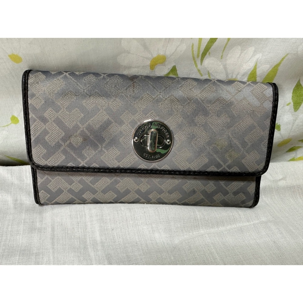Tommy Hilfiger Grey Monogram Jacquard Trifold Wallet Turn Lock Checkbook Cover